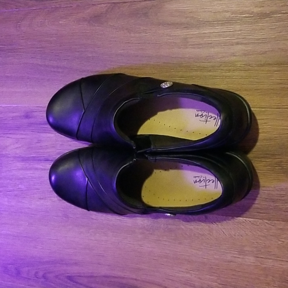 Clark's Women Grasp High Loafers